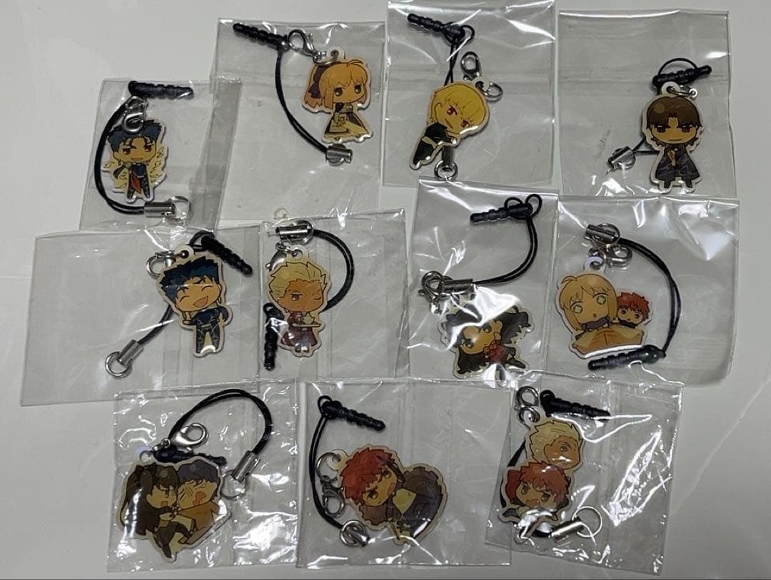 Fate stay night 遠坂凛　セイバー　ギルガメッシュ　エミヤ