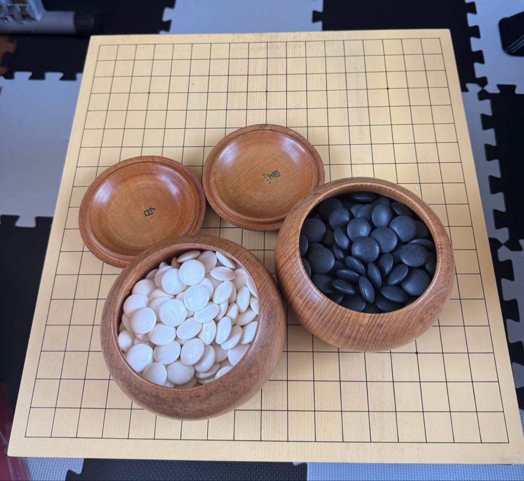 囲碁盤と碁石セット　未使用品 囲碁セット 13路19路両用新かや1寸卓上碁盤セット(ガラス碁石桜・プラ