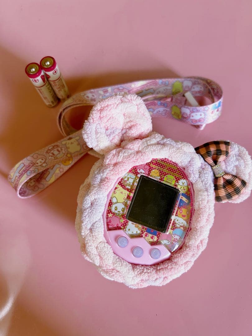 専用♡たまごっちみーつみくすサンリオみーつカバー付き 紐付きピンクトイザらス限定