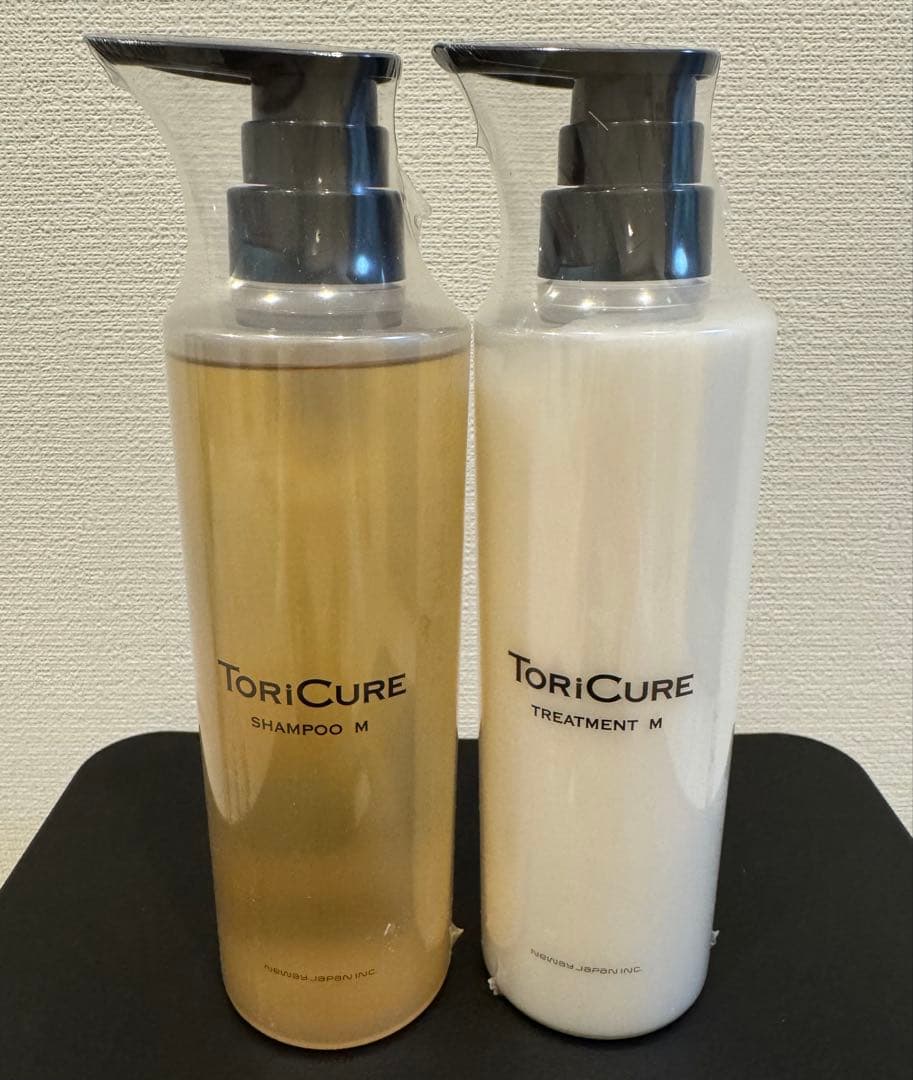 トリキュアM シャンプートリートメント　ボトル