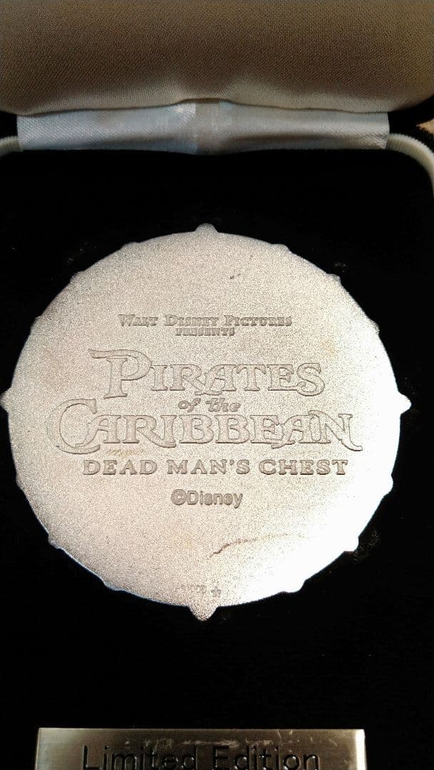 限定品！ パイレーツオブカリビアン 純銀 メダル 900個限定！ - メルカリ