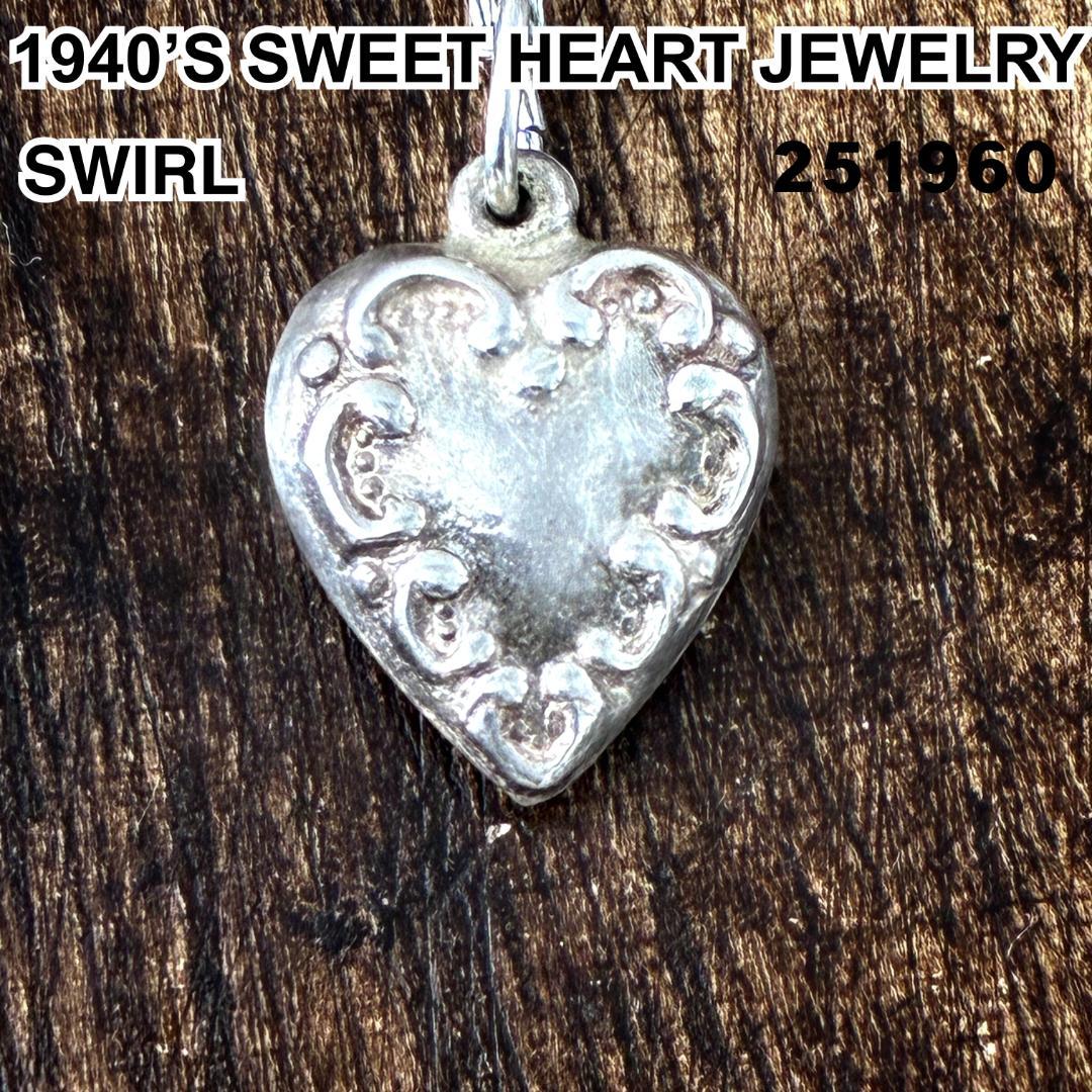 ●45cmチェーン　SWIRL 渦巻き シルバー ヴィンテージ