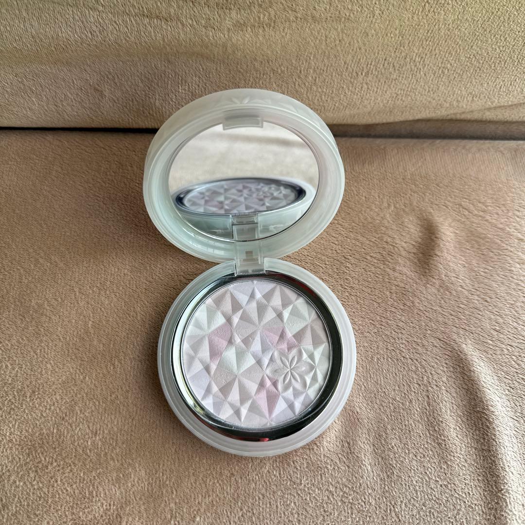 コスメデコルテ AQ オーラ リフレクター 03 sakura beige