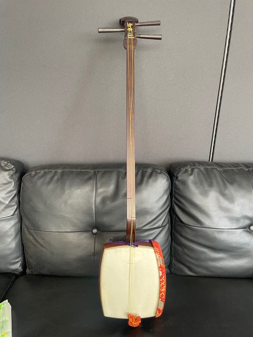 ヒロコはん三味線 赤木？ 細棹 皮破れなし　動作品