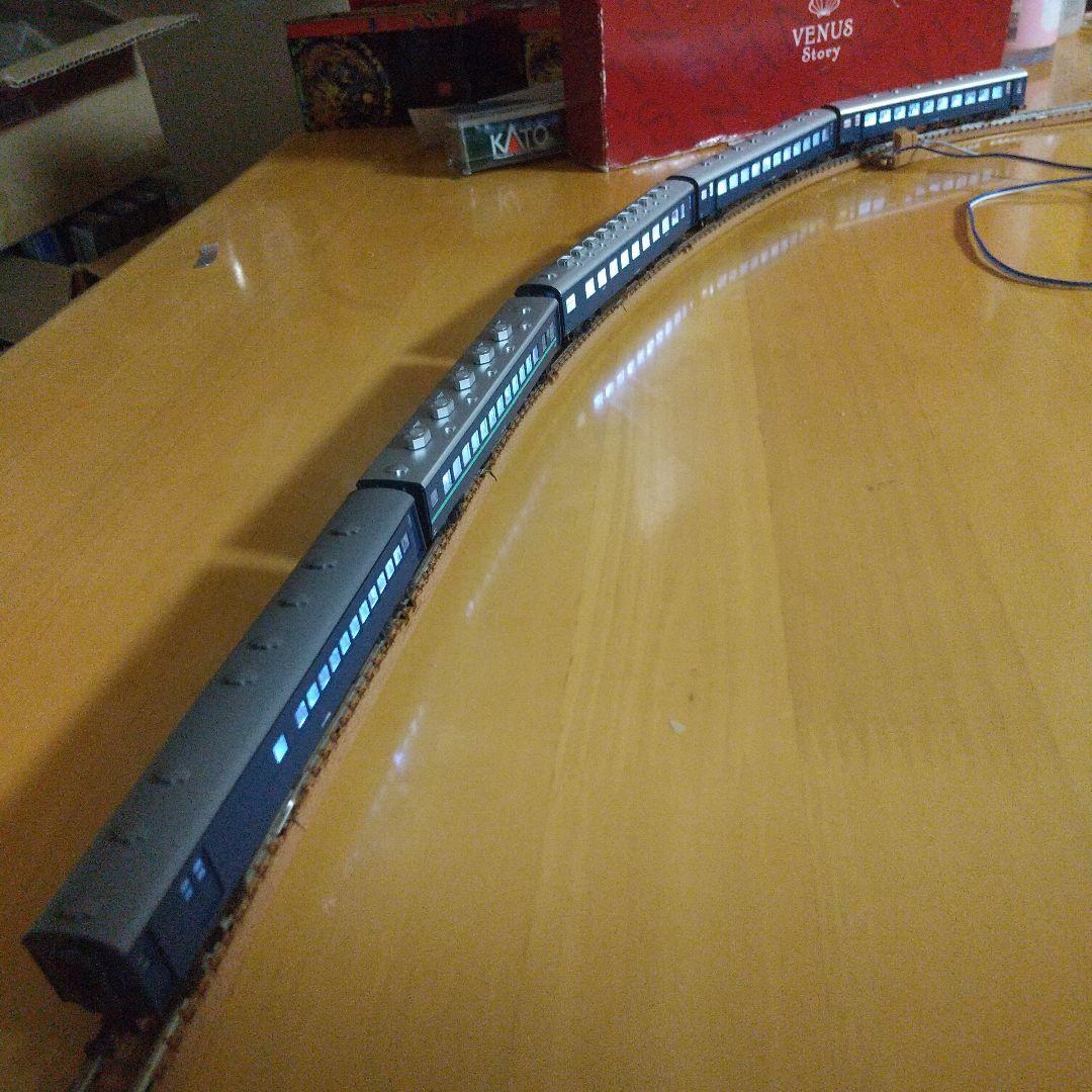 ◇KATOの室内灯つき/旧型客車 急行「かいもん」風 5両 オロ11、スハニ