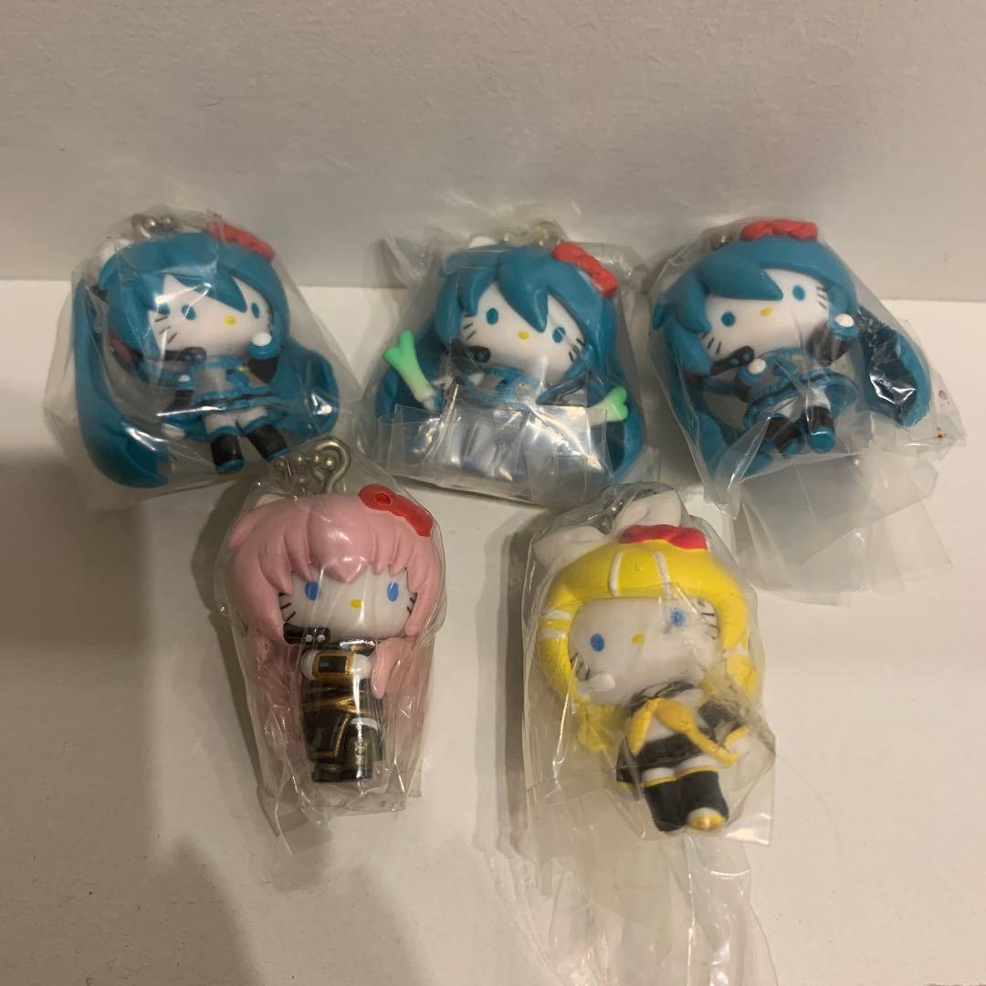 初音ミク×ハローキティ　ボールチェーンマスコット