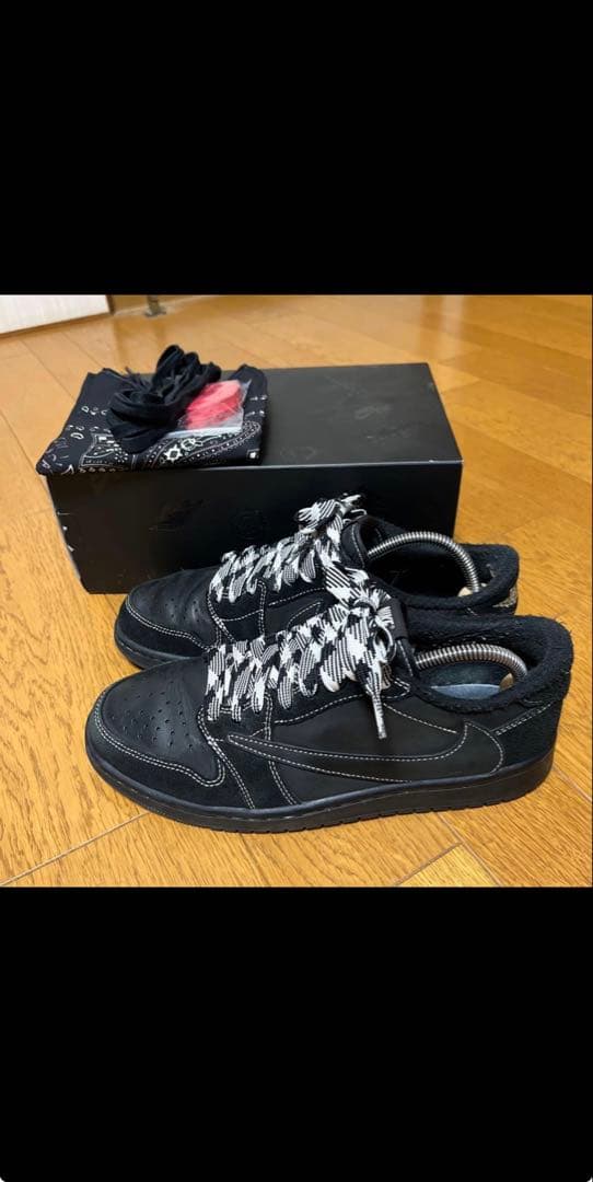 ジョーダン1 travis BlackPhantom