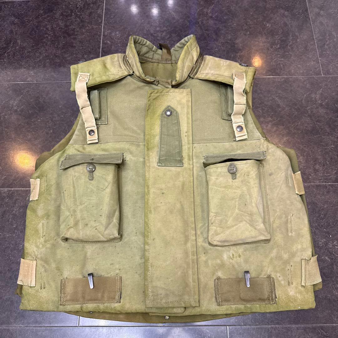 実物　軍払い下げ品　ボディーアーマー　フラグメンテーションベスト　サイズL