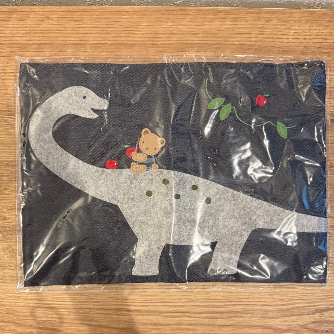 【新品未使用】ファミリア　巨大恐竜展2025 限定トートバッグ ファミリアの恐竜コラボバックが可愛い！巨大恐竜展 | ディズニー