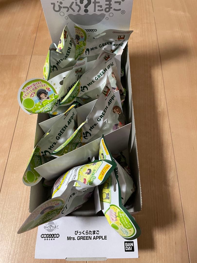 Mrs. GREEN APPLE びっくらたまご 8個