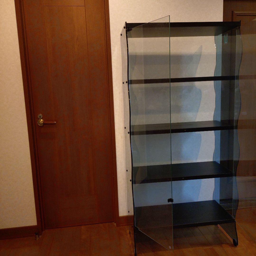 強化ガラス製シェルフ　ショーケース