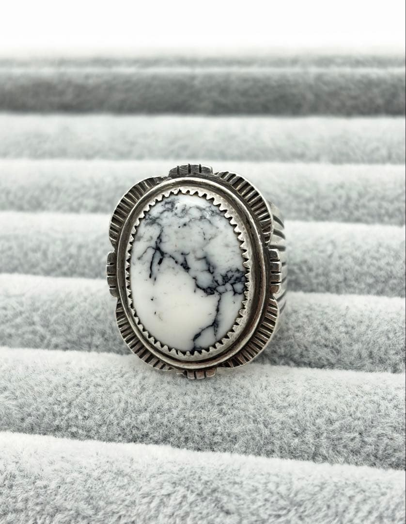 ナバホ族 シルバー925 ホワイトバッファローリング インディアンジュエリー