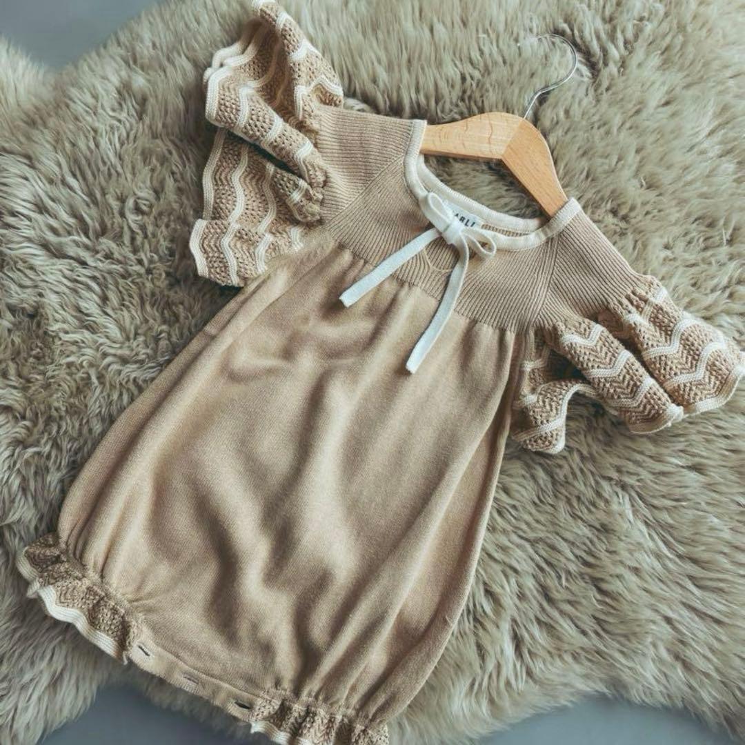 【美品】MABLI ロンパース　18m ベージュ　小人ロンパース　80