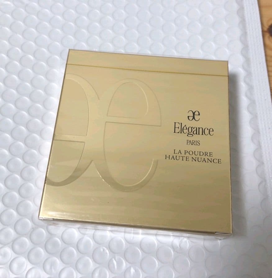 エレガンス ラ プードル オートニュアンス Ⅳ 4番 8.8g ツヤ肌 携帯用に