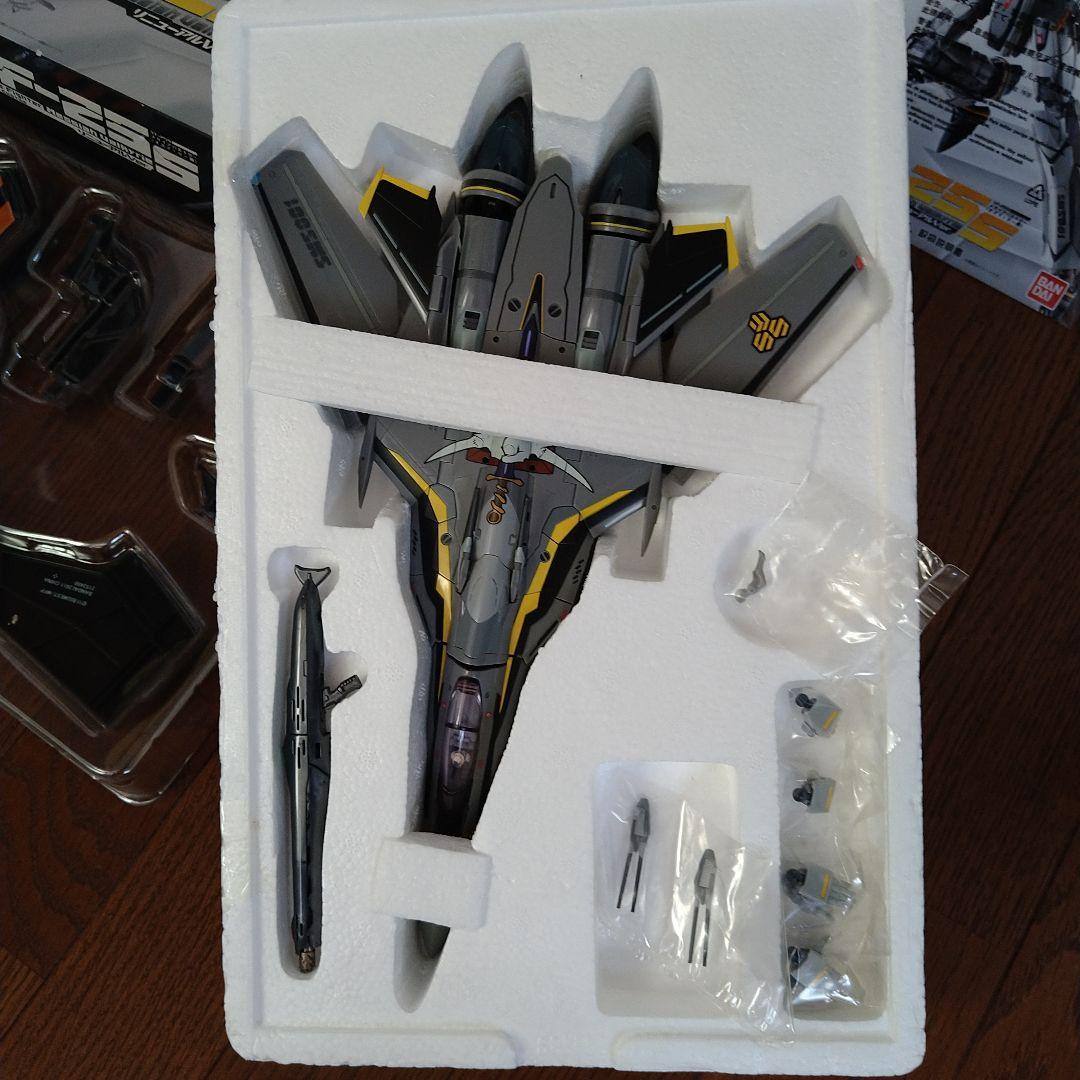 中古DX超合金VF-25Sメサイアバルキリー（オズマ・リー機）リニューアル