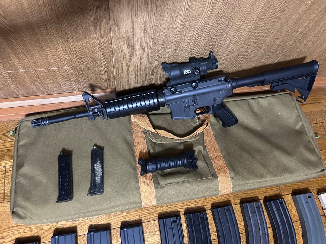 東京マルイ　スタンダード電動ガン　M4A1(