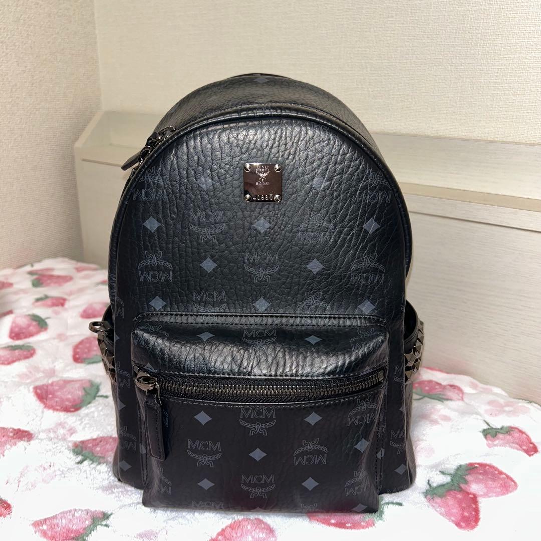MCM 〈スターク〉サイドスタッズ バックパック - ヴィセトス BLACK