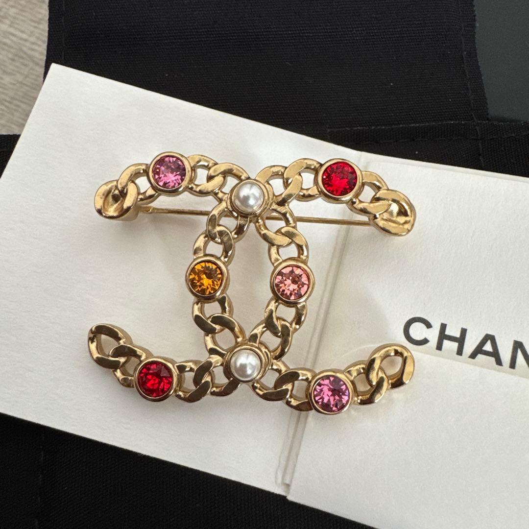 CHANELシャネル21p CCマーク ブローチ 新品未使用 CHANEL（シャネル） （新品・未使用品）シャネル ココマーク ライン