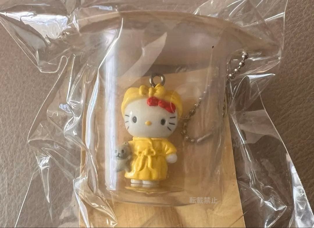 激レア【ご当地キティ】ハローキティ カップ入り ボールチェーン