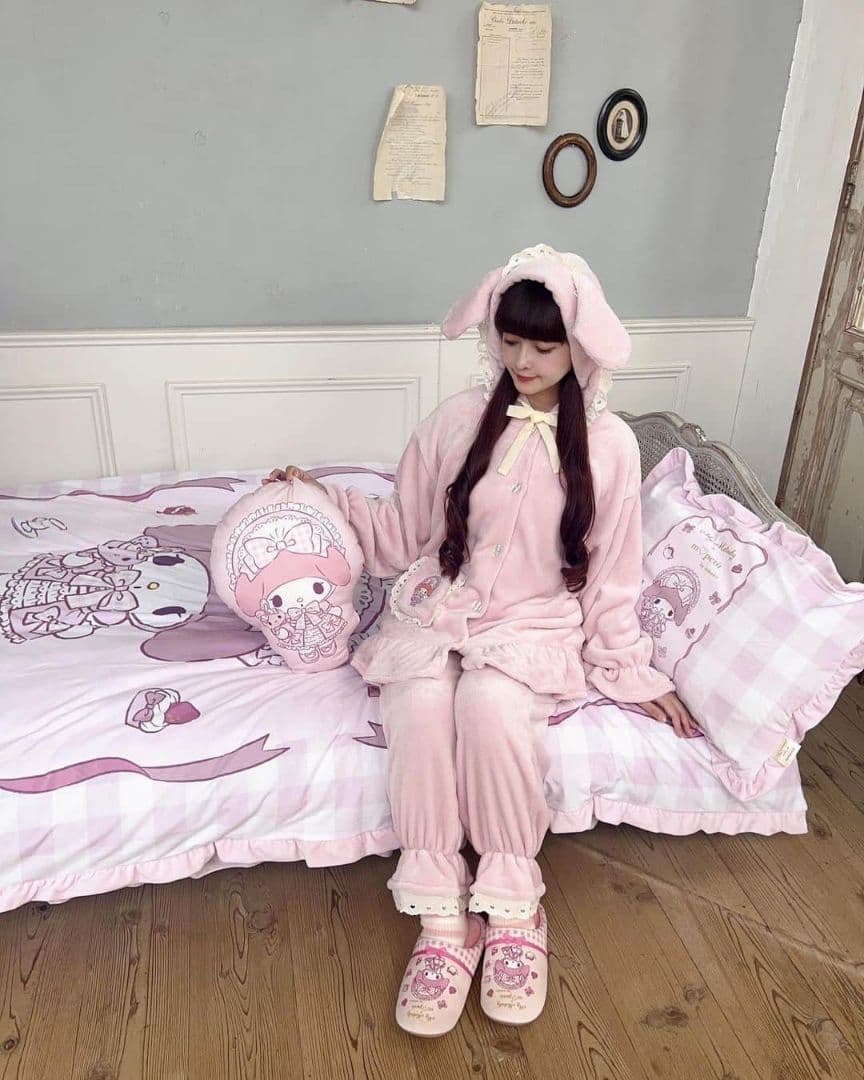 青木美沙子　しまむら　サンリオ　マイメロディ　パジャマ　M しまむら 青木美沙子 パジャマ マイメロ Mの通販 by えりか's shop｜ラクマ