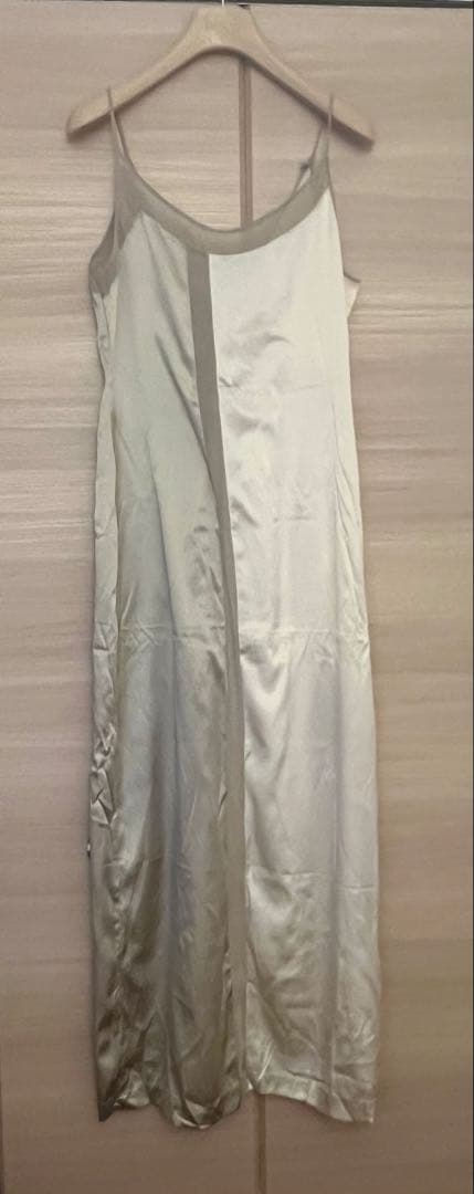 La Perla シルクスリップドレス パウダーピンク フラスタリオ刺繍 シルクサテンスリップ｜La Perla