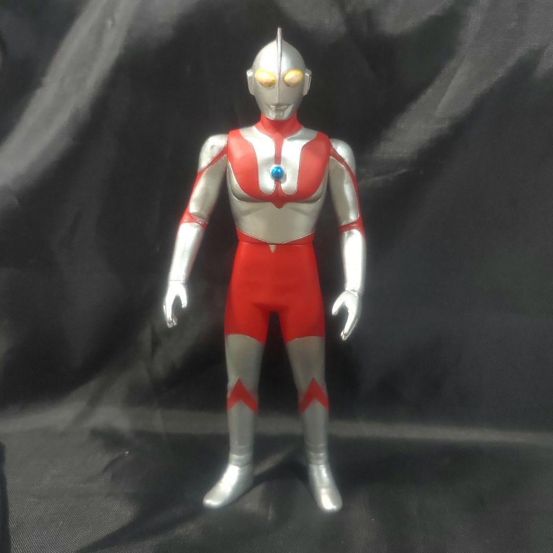 生産終了】初代ウルトラマン(2000) ヒーローソフビ800 - メルカリ