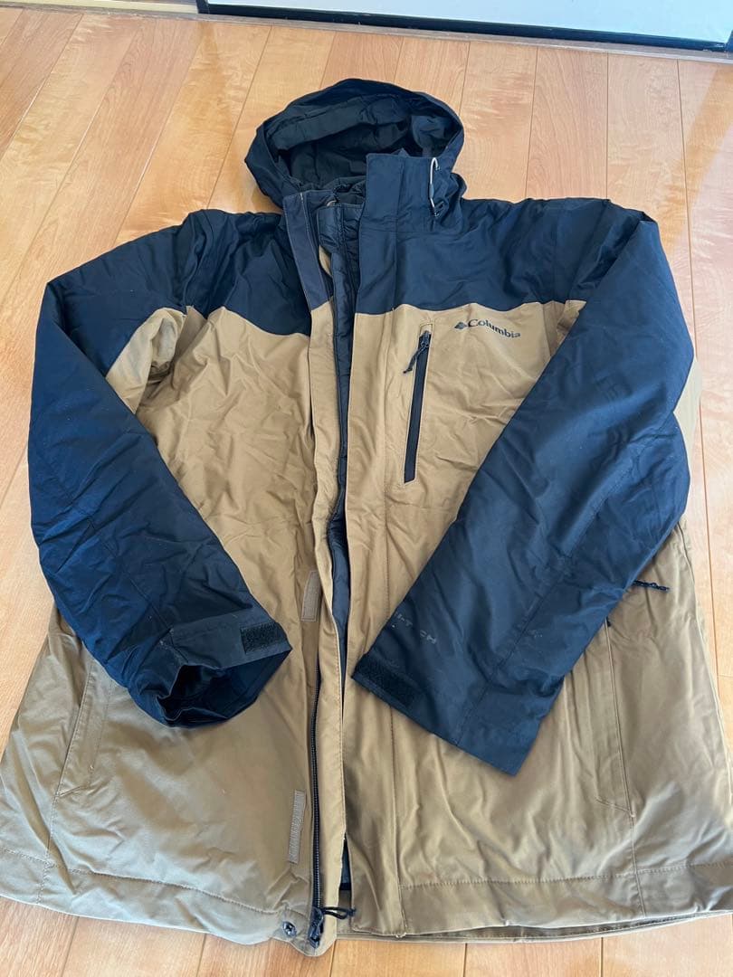 コロンビア　スノーウェア　防寒　防水