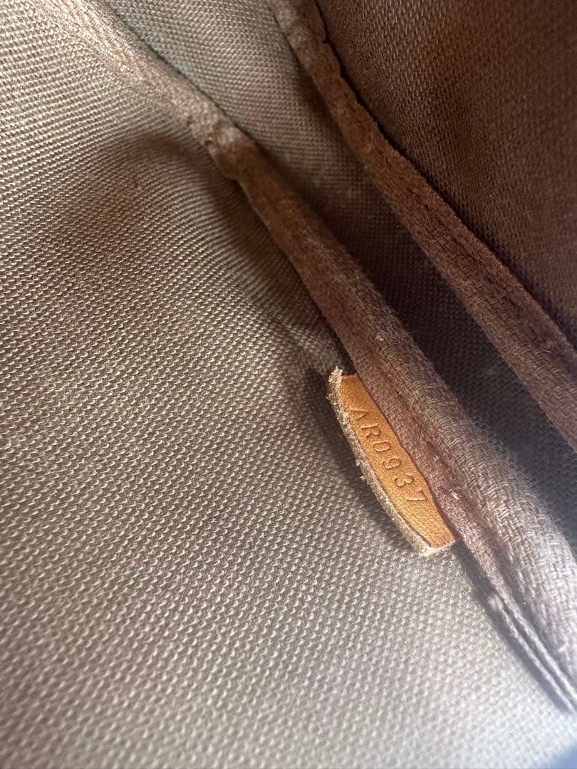 ルイヴィトン モノグラム ポシェットアクセソワール 旧型 AR0937 社外