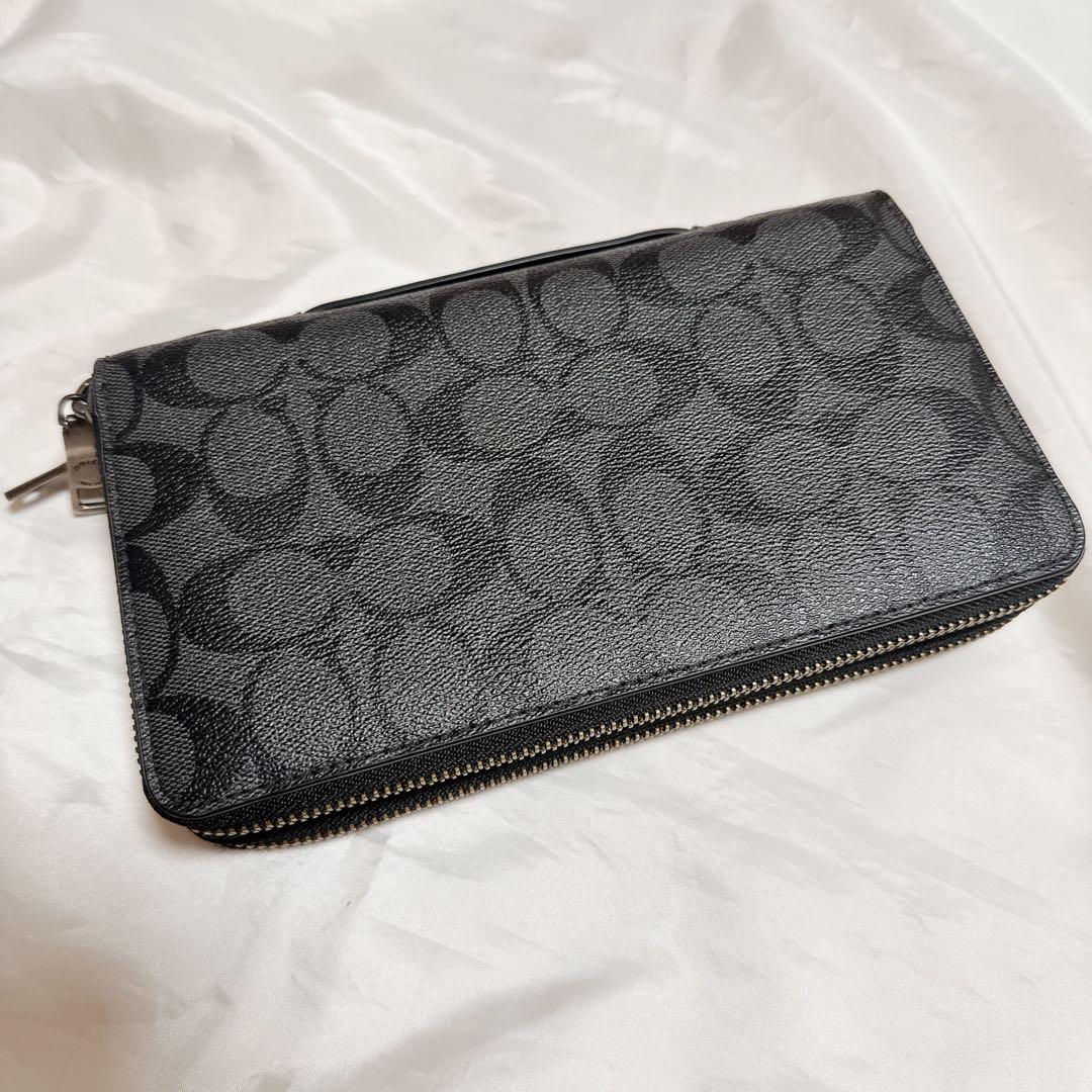 大人気　coach ダブルジップ　トラベルオーガナイザー　シグネチャー COACH OUTLET｜【公式】ダブル ジップ トラベル オーガナイザー