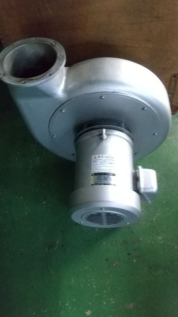 淀川製鋼所電気ブロワー 三相200V 1.5KW