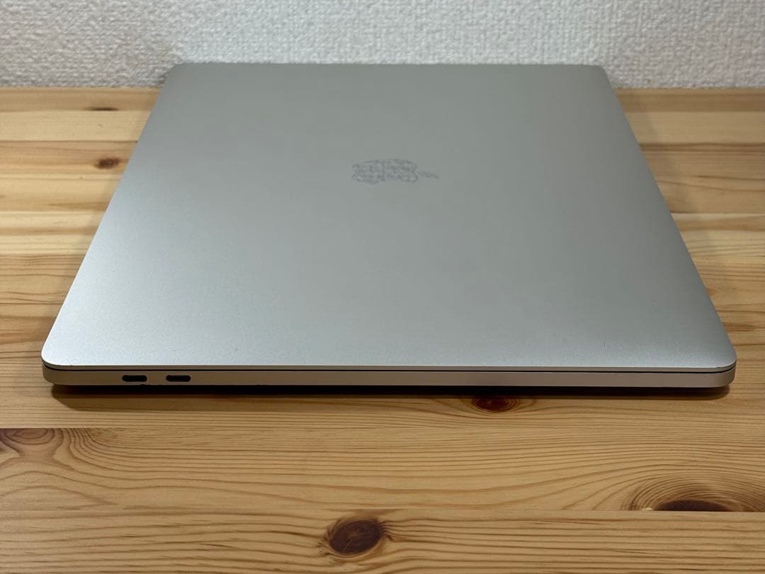 MacBook本体 MacBook Pro 15 2016 Touch Bar i7/16/500