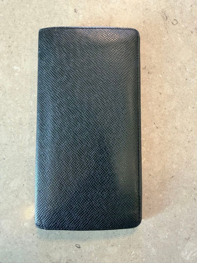 ルイヴィトン　タイガ　長財布