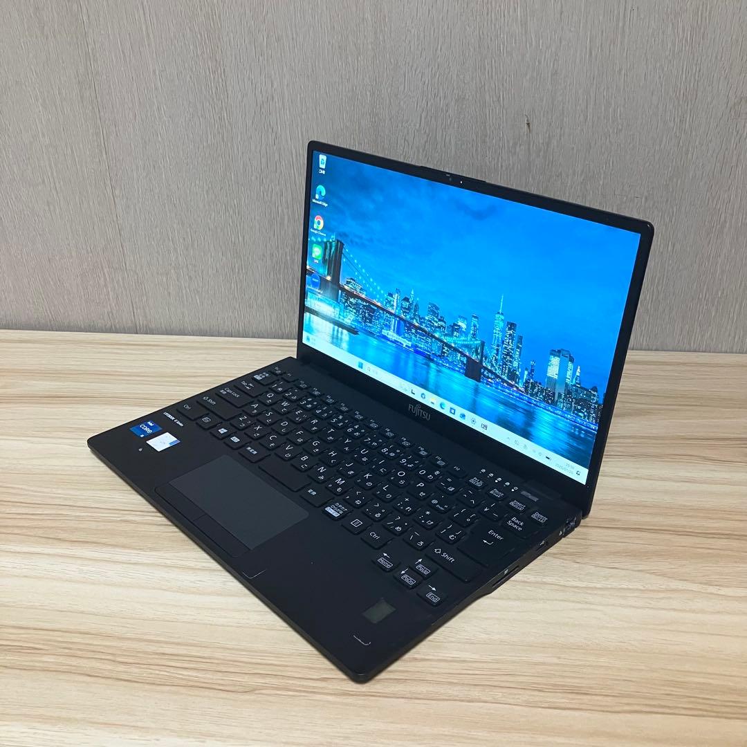 第11世代《軽量薄型》LIFEBOOK U9311F 2021年製 i5