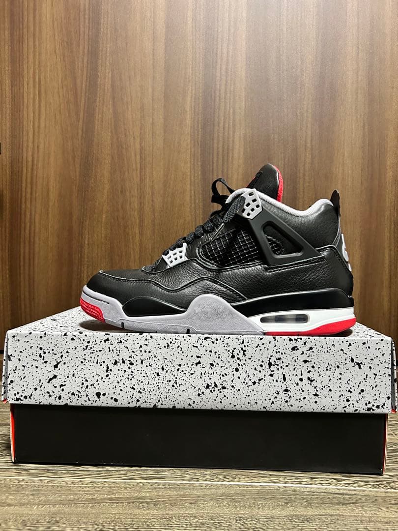 靴 Nike Air Jordan 4 Retro Bred Reimagined