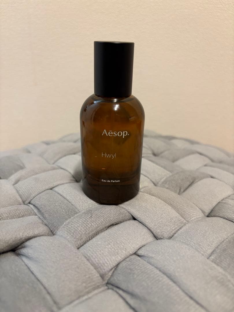 Aesop Hwyl Eau de Parfum(箱なし) - メルカリ