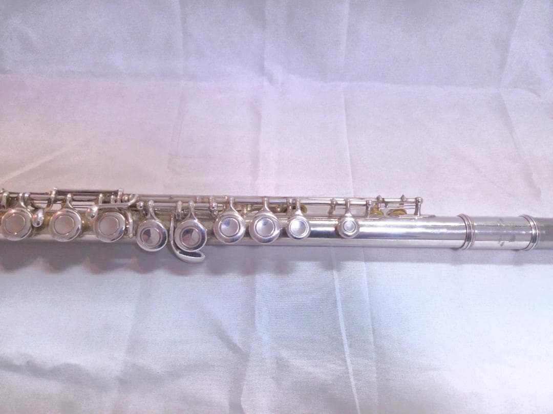 YAMAHA YFL-211SⅡ フルート 日本製 銀メッキ Eメカ付#2428 - メルカリ