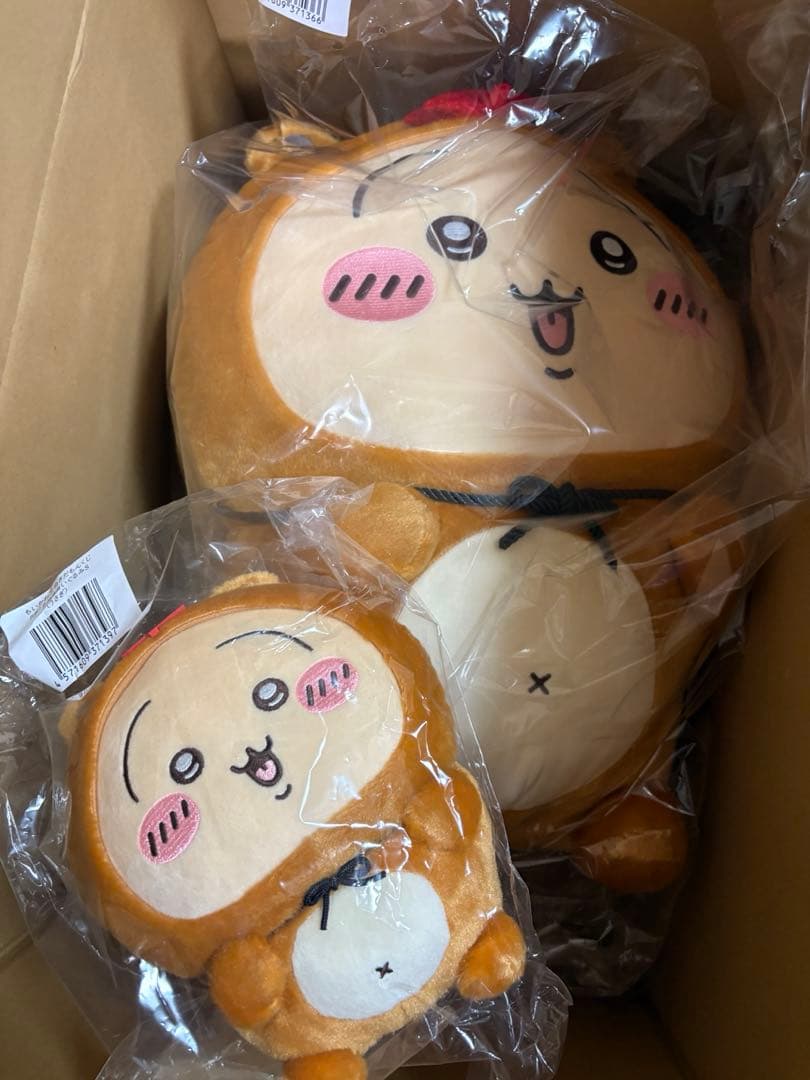 ちいかわ たぬきだもんくじ A賞 B賞セット うさぎ ちいかわくじA賞のうさぎさんが家に遊びに来たよ☺️✨ たぬきだもん