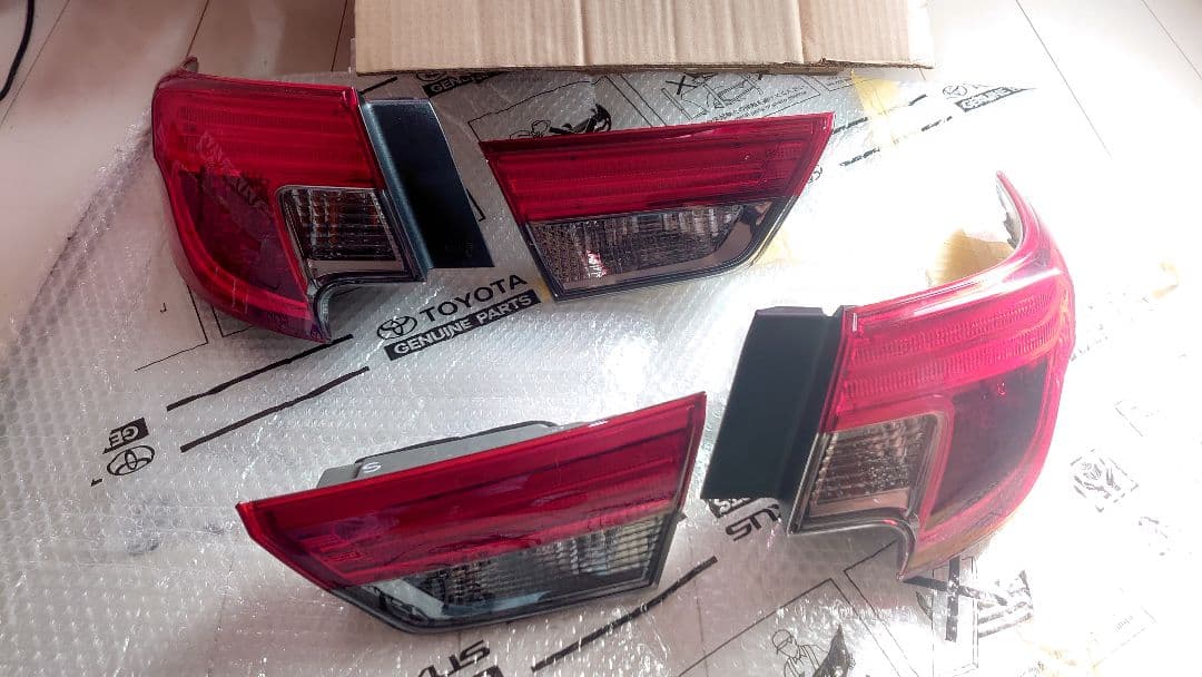 マークX 中期 純正テールランプ