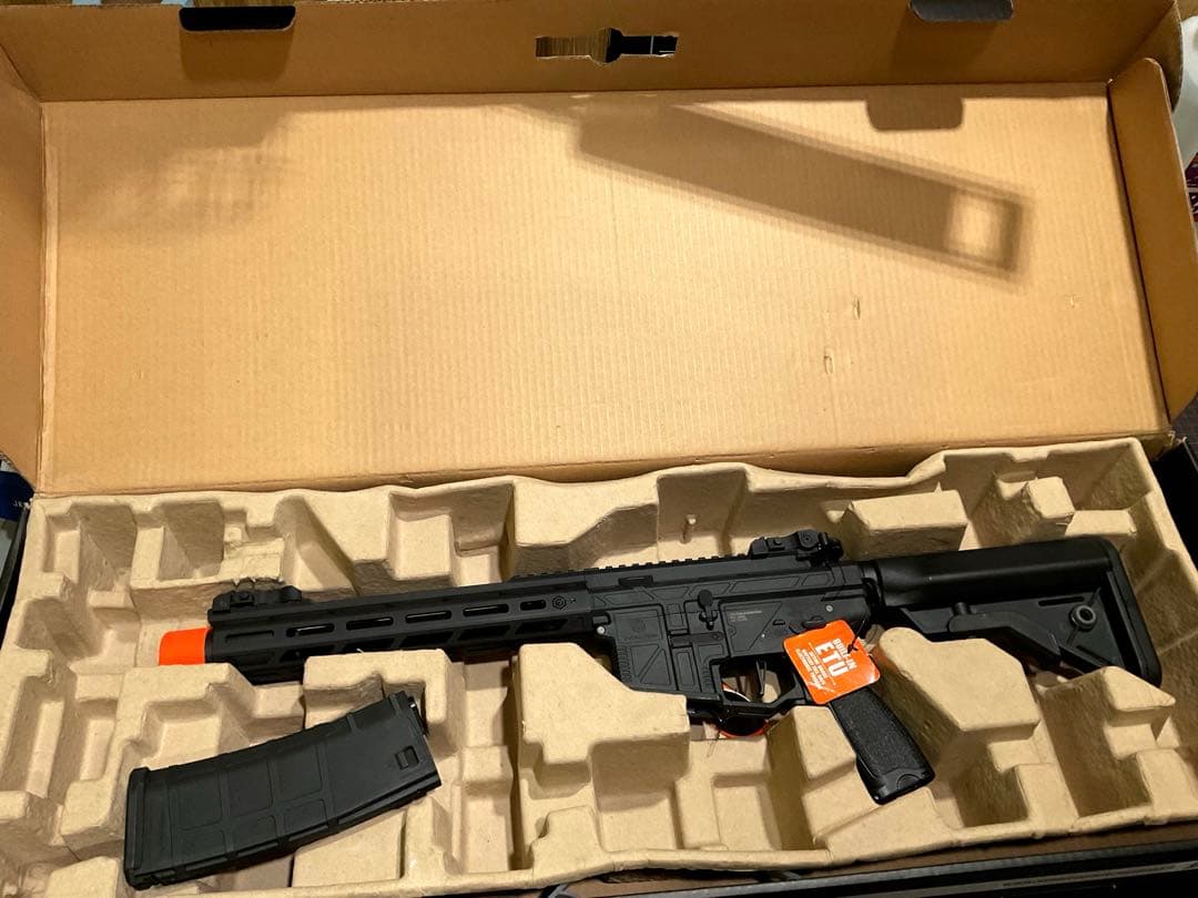 トイガン EVOLUTION Ghost MEMRA CARBONTE ETU