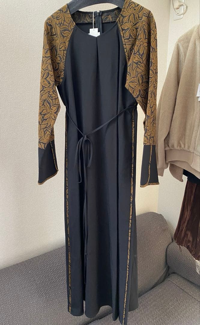 新品＊ヤマダヤ アウタードレス８点セット Aga.Vin他¥155,080