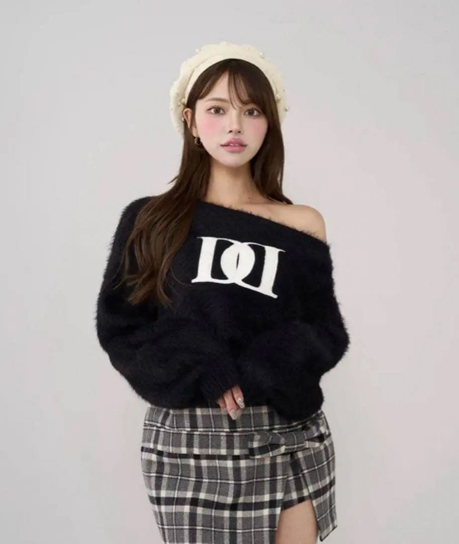 Darich ダーリッチ DDロゴワンショルニットトップス