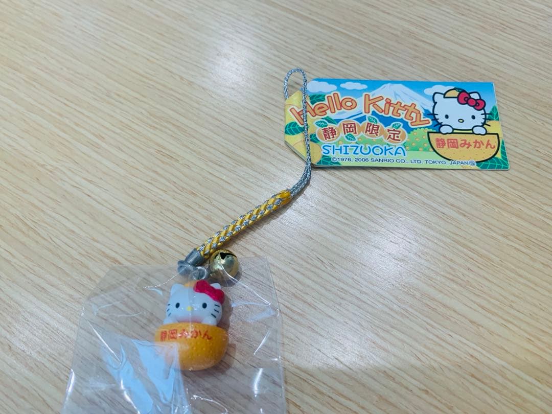 ご当地キティ(まとめ売り) - メルカリ