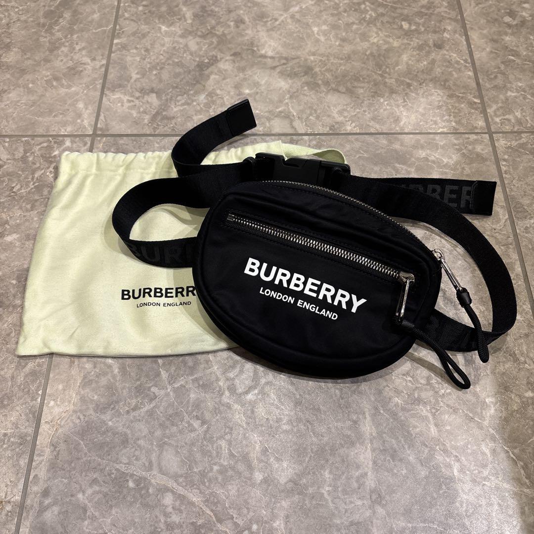 BURBERRY ボディバッグ　ショルダーバッグ　ウエストバッグ　8021091