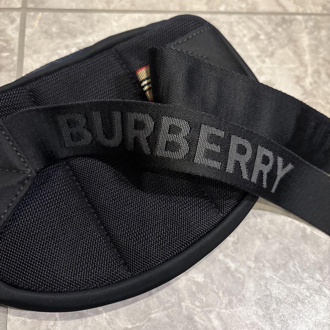 BURBERRY ボディバッグ ショルダーバッグ ウエストバッグ 8021091