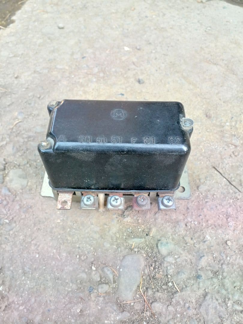 ラビット　s301 レギュレーター　鉄スクーター　ラビット　601 富士重工