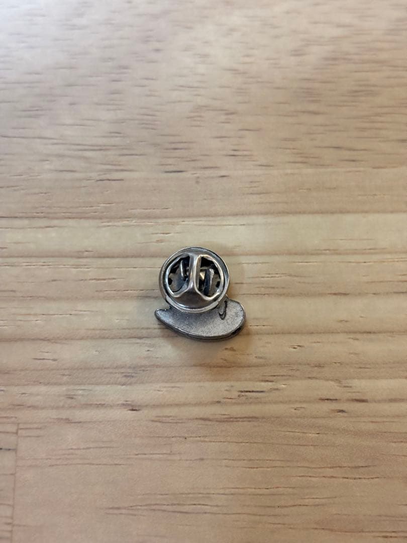 にられば様 【TAGLIATORE】ラペルピン（旧タイプ） 2個セット - メルカリ