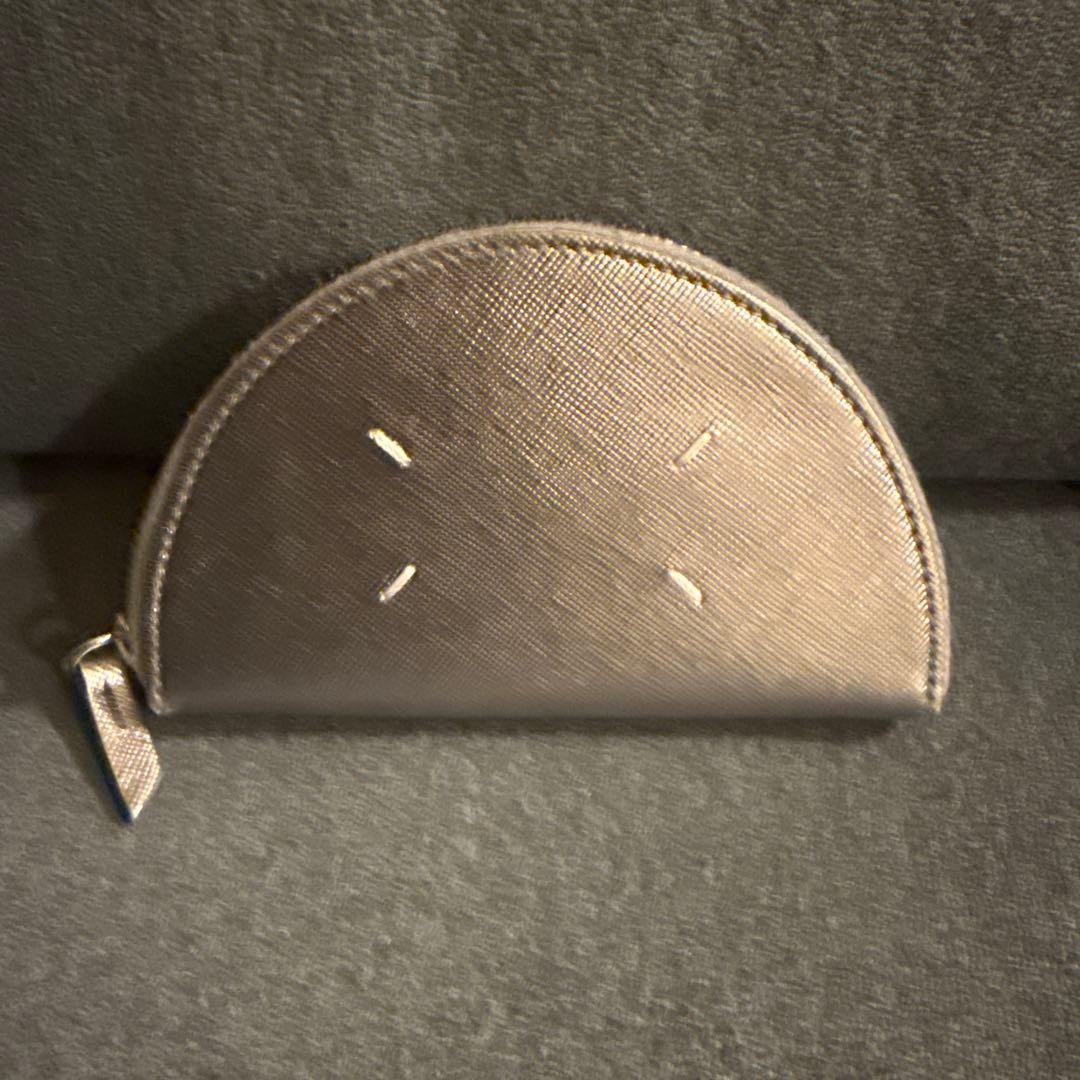 Maison Margiela ハーフムーンレザー ジップウォレット　シルバー