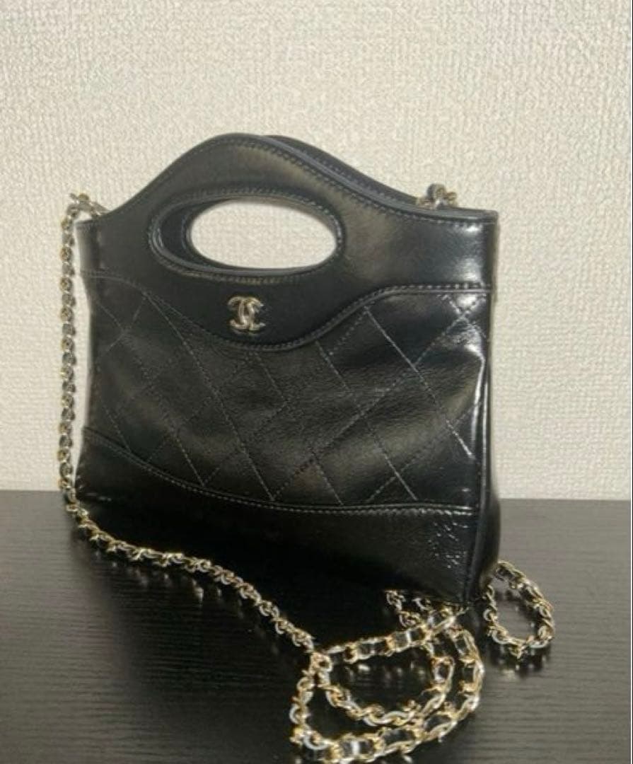 CHANEL ノベルティ チェーンショルダーバッグ 本革 ゴールド金具 31