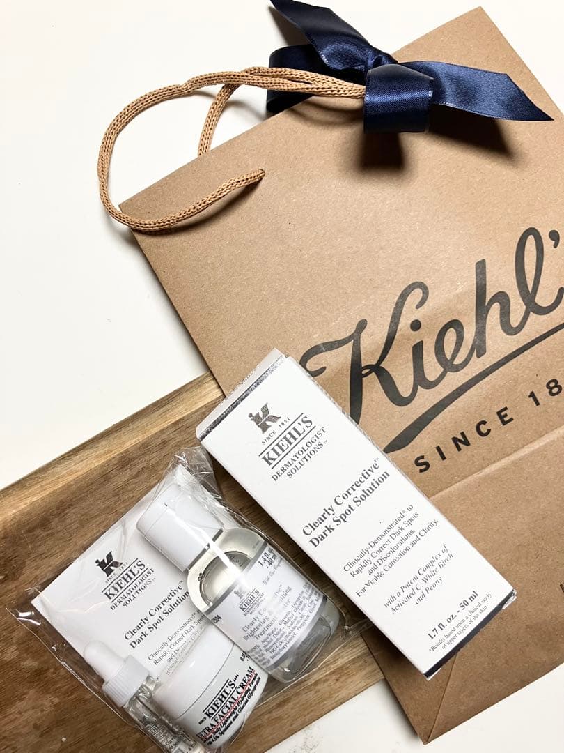 新品Kiehl's クリアリーホワイトエッセンス50mlミニサイズつき4点セット 楽天市場】キールズ 透明美白美容液 50ml セット 医薬部外品 公式 DS