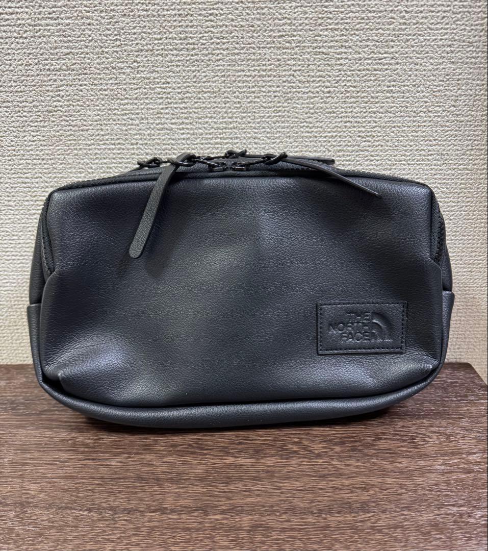 THE NORTH FACE チューニングレザーボディバッグ ブラック ザ ノースフェイス ボディバッグ メンズ レディース ブラック THE